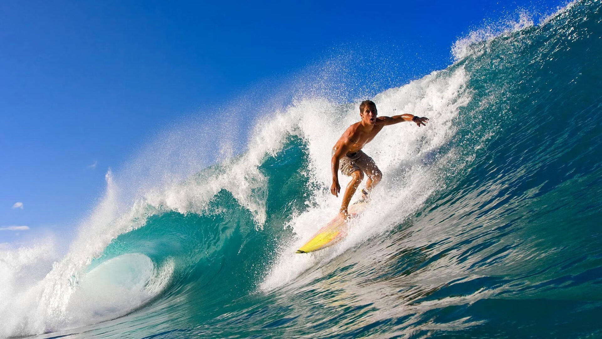 开云体育官方网入口-德甲血战到底：攻守对决令人血脉喷张，德甲打法特点