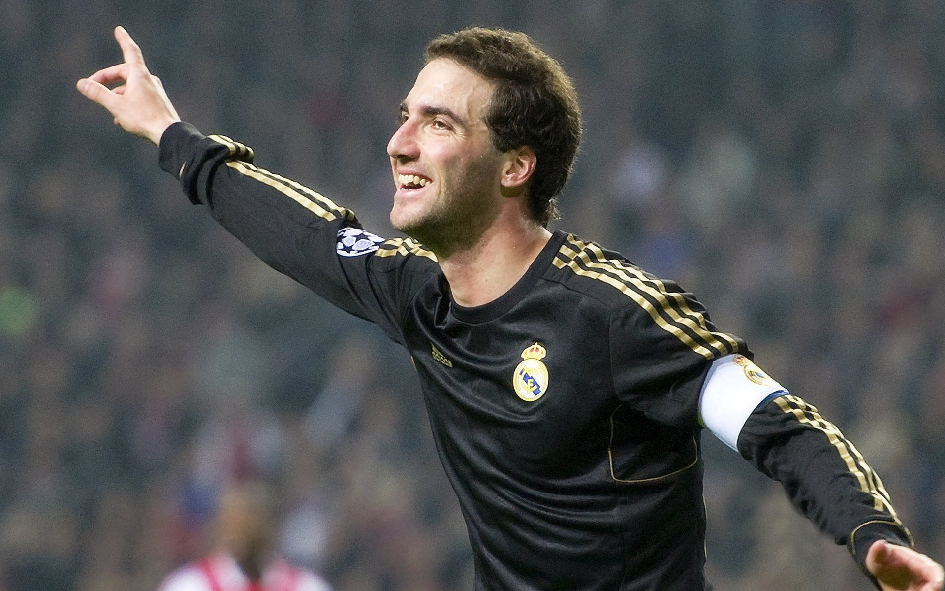 开云官方-李娜直播中解答球迷关于职业规划问题，李娜为自己打球